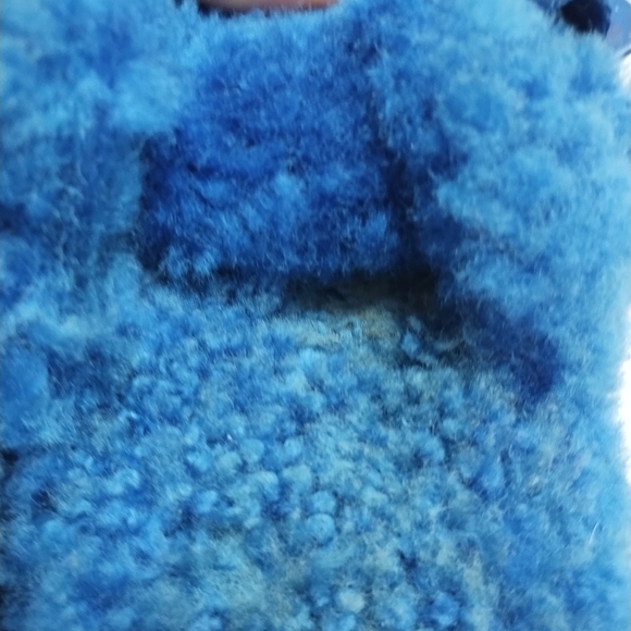 UGG Blue FluffitaSlippers - Picture 10 of 13